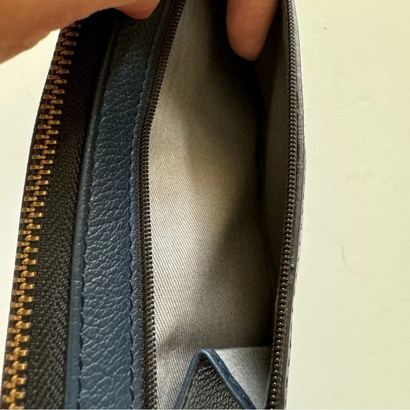 Fossil Jori Blue RFID Zip Leather Clutch Wallet Wristlet - Picture 12 of 12